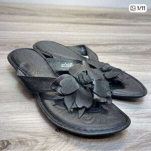 Women’s BORN Black Floral Leather Slide Sandals SIZE 7
